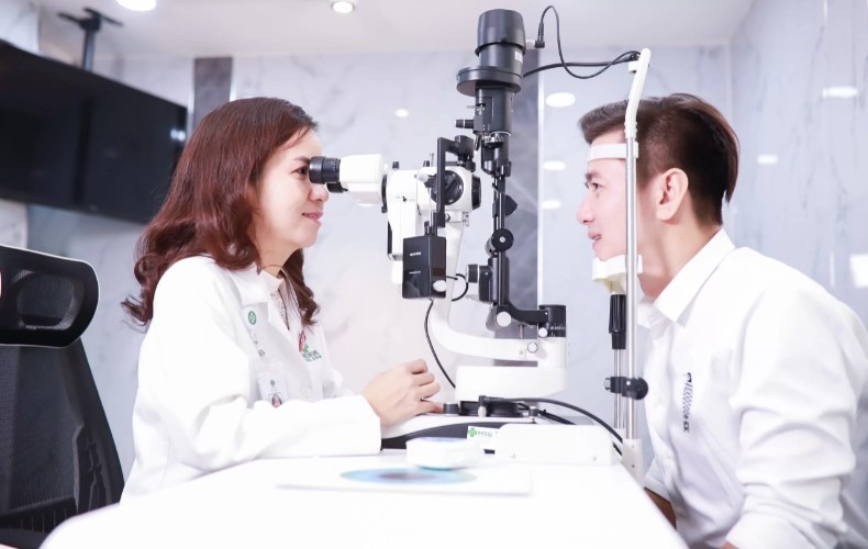 Loạn thị mắc phải có thể tăng độ loạn hay không?