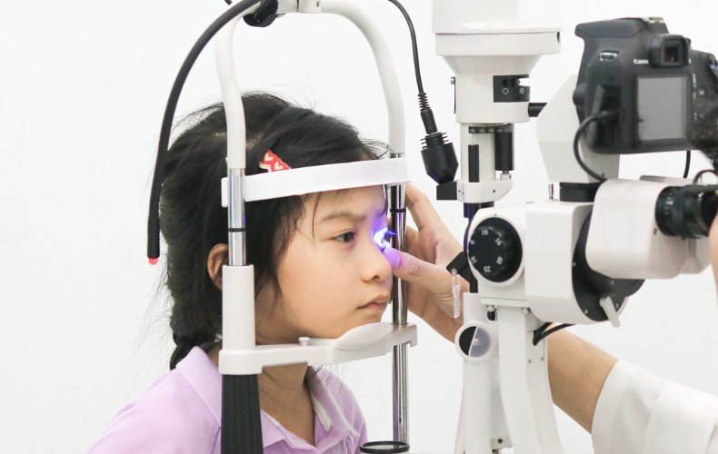 Loạn thị 0.5 độ là nặng hay nhẹ?