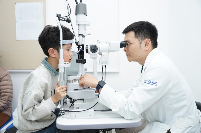 Nhược thị có chữa được không? Khám mắt trẻ tại vivision kid