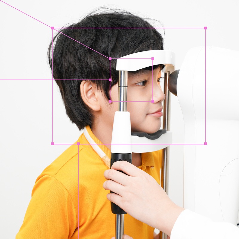 Khám mắt định kỳ giúp phát hiện sớm nguy cơ thoái hoá võng mạc do cận thị